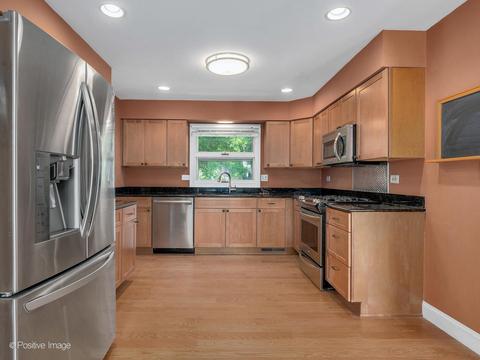 260 80th St, Willowbrook, IL 60527 photo 12