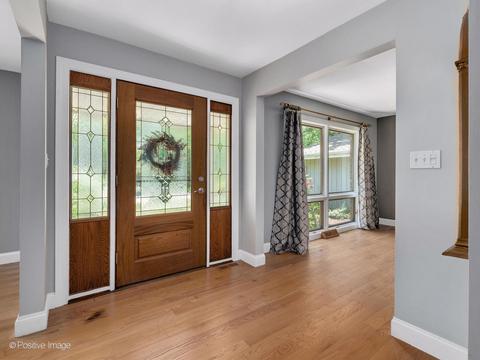 260 80th St, Willowbrook, IL 60527 photo 3
