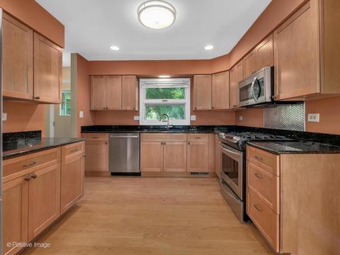 260 80th St, Willowbrook, IL 60527 photo 11