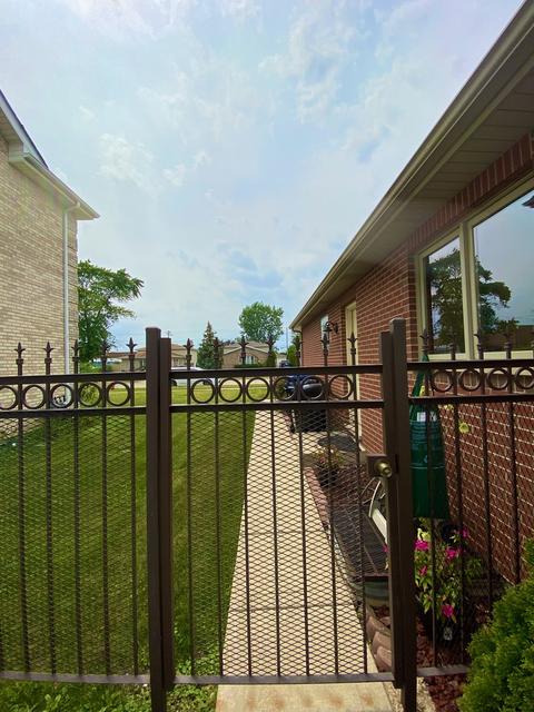 8409 S Thomas Ave, Bridgeview, IL 60455 photo 35
