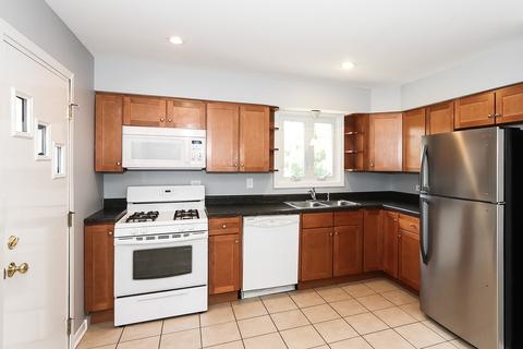 405 Elmhurst Rd, Mount Prospect, IL 60056 photo 6