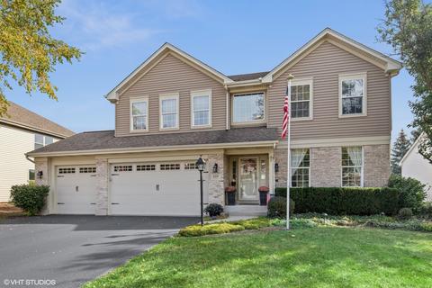 2227 Barrett Dr, Algonquin, IL 60102 photo 1
