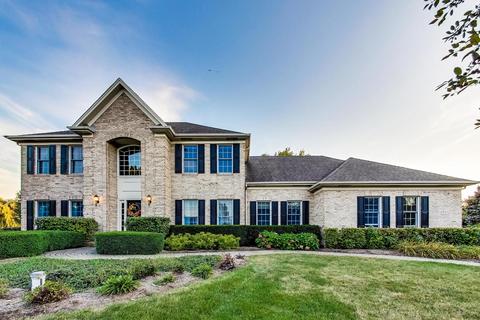 32 W631 Rochefort Ln, Wayne, IL 60184 photo 1