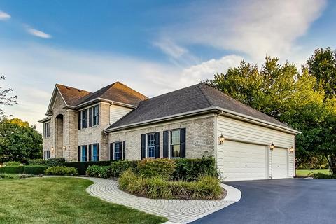 32 W631 Rochefort Ln, Wayne, IL 60184 photo 3
