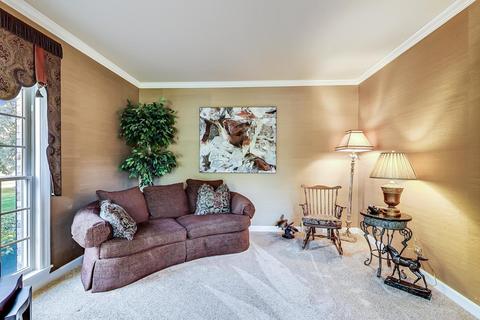 32 W631 Rochefort Ln, Wayne, IL 60184 photo 8