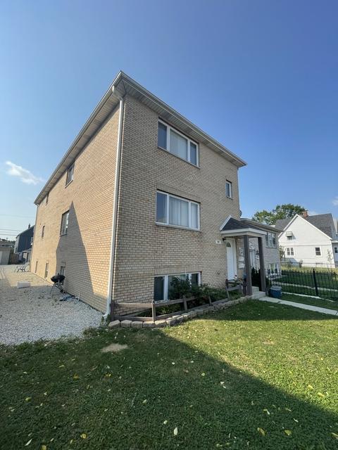 7611 W 62nd St, Summit, IL 60501 photo 3