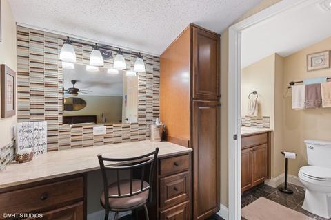 2037 Gladstone Dr, Wheaton, IL 60189 photo 27