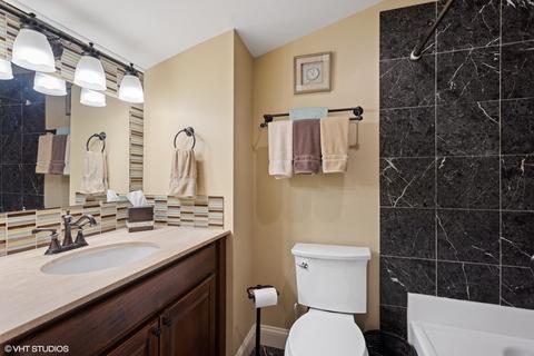 2037 Gladstone Dr, Wheaton, IL 60189 photo 28