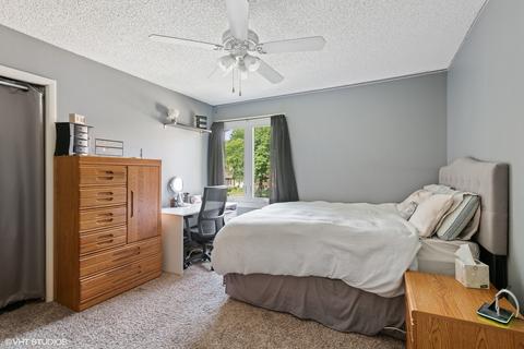 2037 Gladstone Dr, Wheaton, IL 60189 photo 31