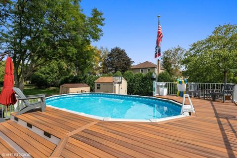 2037 Gladstone Dr, Wheaton, IL 60189 photo 10