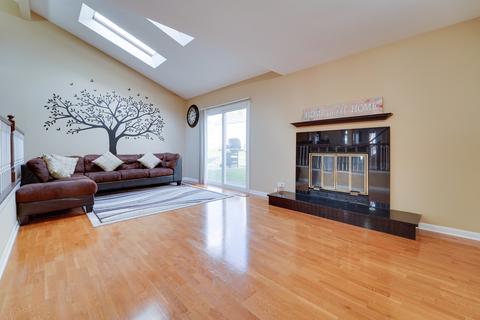 708 Scarborough Cir, Hoffman Estates, IL 60169 photo 6