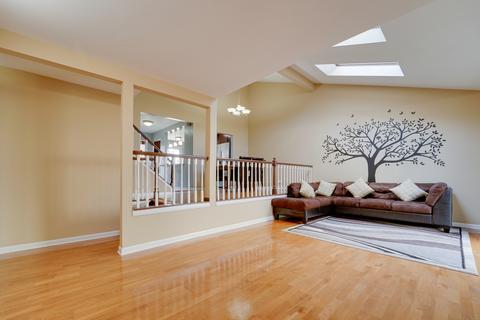708 Scarborough Cir, Hoffman Estates, IL 60169 photo 8