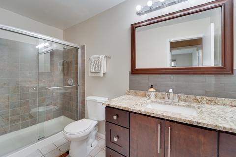 708 Scarborough Cir, Hoffman Estates, IL 60169 photo 16