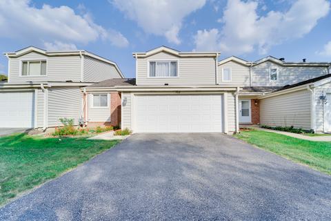 708 Scarborough Cir, Hoffman Estates, IL 60169 photo 2