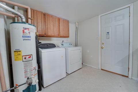 708 Scarborough Cir, Hoffman Estates, IL 60169 photo 12