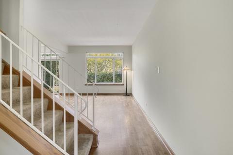 2122 W Adobe Dr, Addison, IL 60101 photo 2