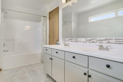 2122 W Adobe Dr, Addison, IL 60101 photo 14