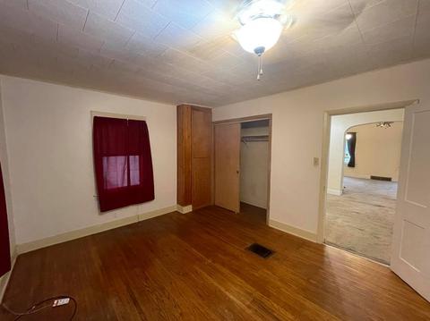 307 E Wall St, Morrison, IL 61270 photo 13