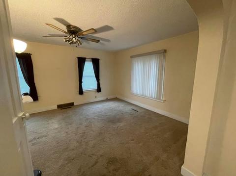 307 E Wall St, Morrison, IL 61270 photo 10