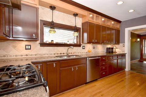 338 E May St, Elmhurst, IL 60126 photo 20