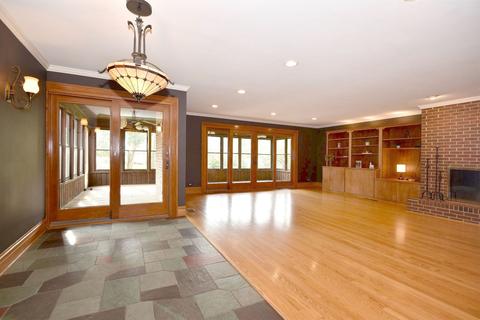 338 E May St, Elmhurst, IL 60126 photo 18