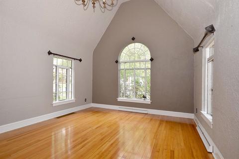 338 E May St, Elmhurst, IL 60126 photo 5