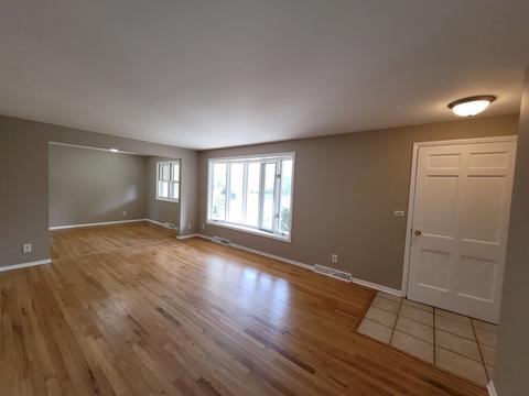 306 Hillcrest Dr, Algonquin, IL 60102 photo 3