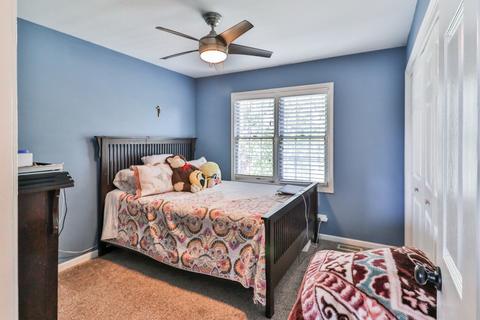 130 Barnes Rd, Elgin, IL 60124 photo 33