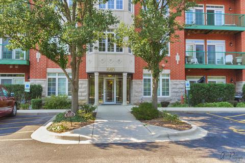 640 Mchenry Rd #407, Wheeling, IL 60090 photo 2