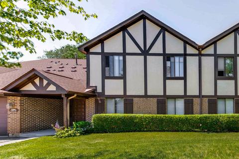 1084 Cornell Ave #2B, Wheeling, IL 60090 photo 1