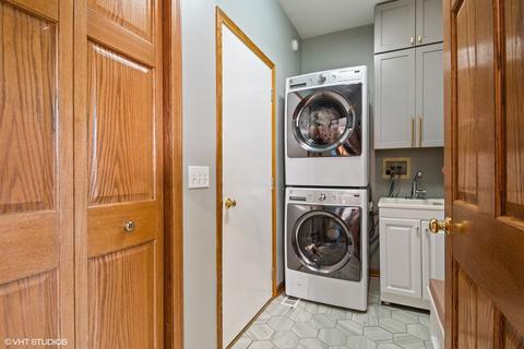 930 Doral Dr, Bartlett, IL 60103 photo 14