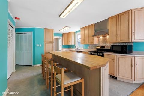 1003 Childs St, Wheaton, IL 60187 photo 2