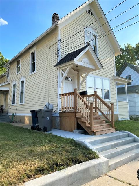 409 North St, Elgin, IL 60120 photo 2