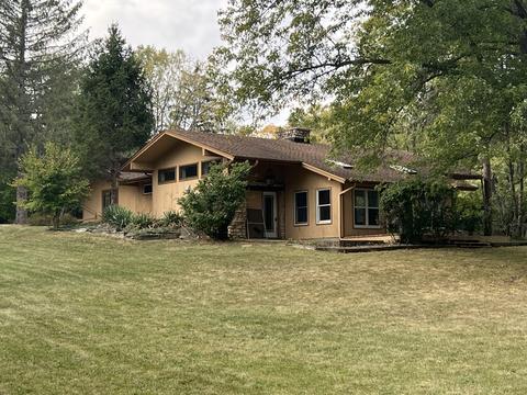 2808 N Baycliff Dr, Mchenry, IL 60050 photo 5