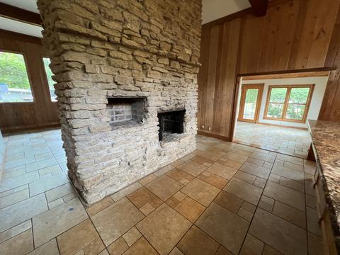 2808 N Baycliff Dr, Mchenry, IL 60050 photo 14