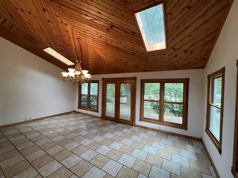 2808 N Baycliff Dr, Mchenry, IL 60050 photo 16