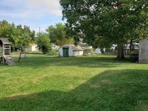 307 S Main St, Arrowsmith, IL 61722 photo 21