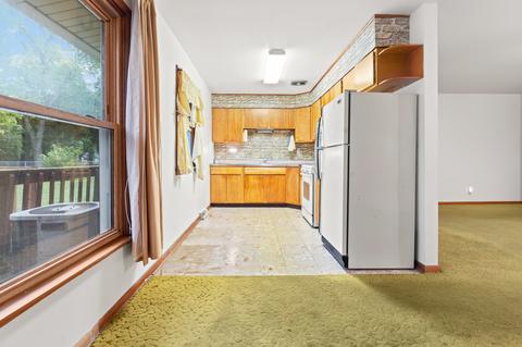 30 Circle Dr E, Montgomery, IL 60538 photo 4