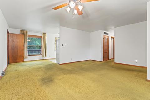 30 Circle Dr E, Montgomery, IL 60538 photo 3