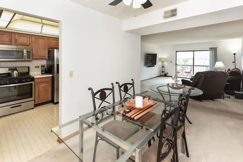 545 S River Rd #607A, Des Plaines, IL 60016 photo 9