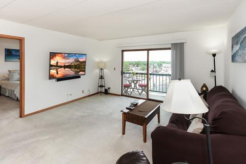 545 S River Rd #607A, Des Plaines, IL 60016 photo 5