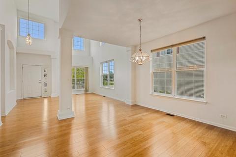 1613 Montclair Dr, Elgin, IL 60123 photo 9