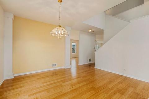1613 Montclair Dr, Elgin, IL 60123 photo 8
