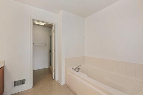 1613 Montclair Dr, Elgin, IL 60123 photo 31