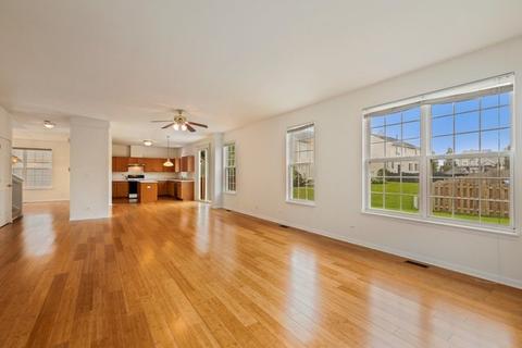 1613 Montclair Dr, Elgin, IL 60123 photo 16