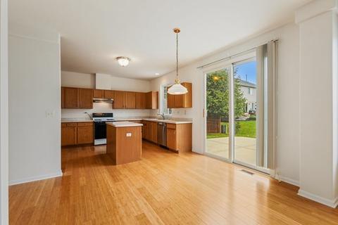 1613 Montclair Dr, Elgin, IL 60123 photo 12