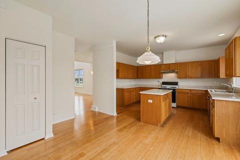 1613 Montclair Dr, Elgin, IL 60123 photo 13