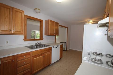 1709 N Riverside Dr, Mchenry, IL 60050 photo 4