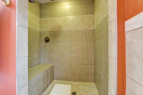 229 Iris Dr, Streamwood, IL 60107 photo 29