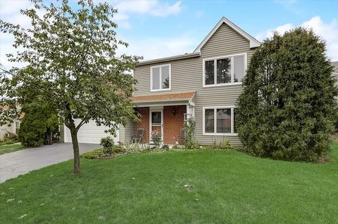 229 Iris Dr, Streamwood, IL 60107 photo 2
